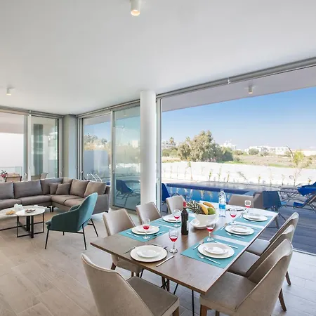Casa vacanze Schoenes Olivine Fuer 11 Personen Protaras