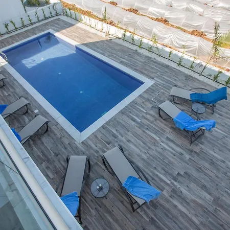 Holiday home Schoenes Olivine Fuer 11 Personen