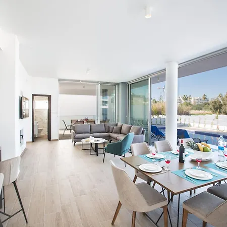 Holiday home Schoenes Olivine Fuer 11 Personen *